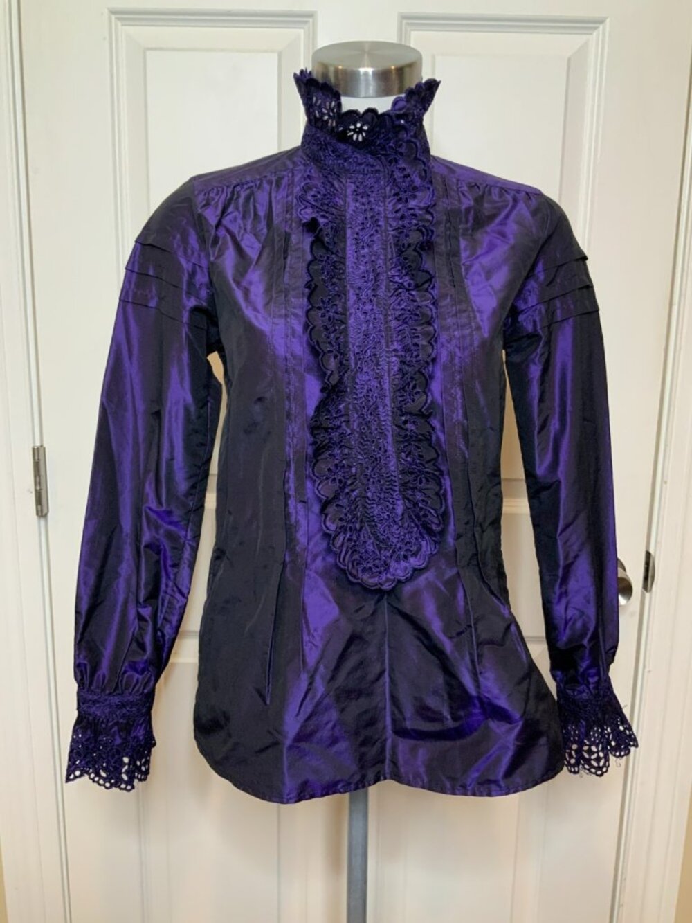 ETRO Dark Purple 100% Silk Popover Blouse W/ Floral Lace Trim, Size 2 | 38